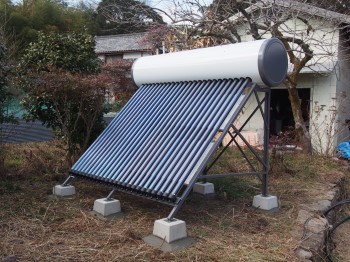 太陽熱温水器 太陽熱温水器