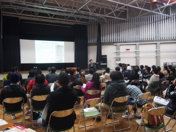 見学会には100名の参加者が来場! 見学会には100名の参加者が来場!