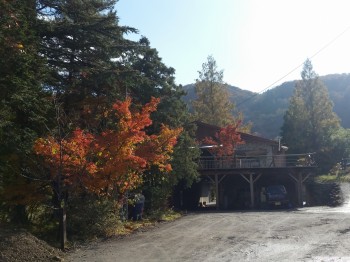 紅葉のエコラハウス 紅葉のエコラハウス