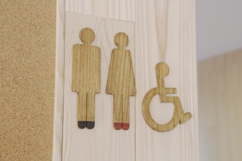 無垢のトイレ表示