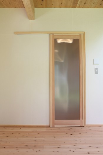 無垢杉の建具