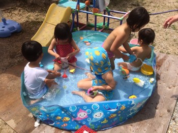 太陽熱温水器で温水プール 太陽熱温水器で温水プール