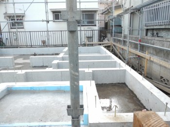 基礎コンクリート打設