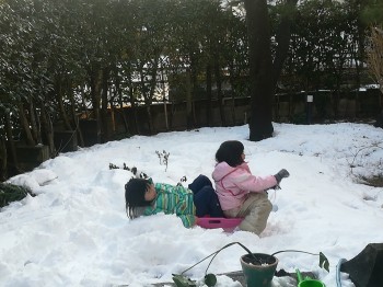 雪あそび 雪あそび