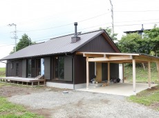 持続可能な暮らしを満喫する平屋｜三島市