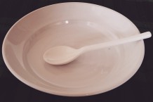 深めの丸皿（サンエフ健康陶器）